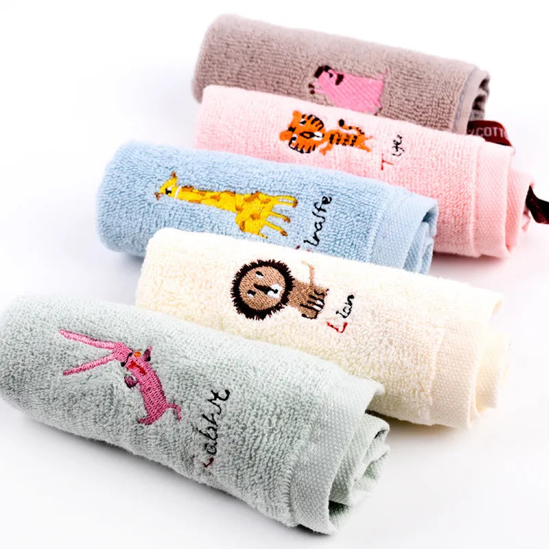1Pcs 25x25cm 100% Cotton Cartoon Animal Embroidered Small Square Towel Baby Hand Wash Face