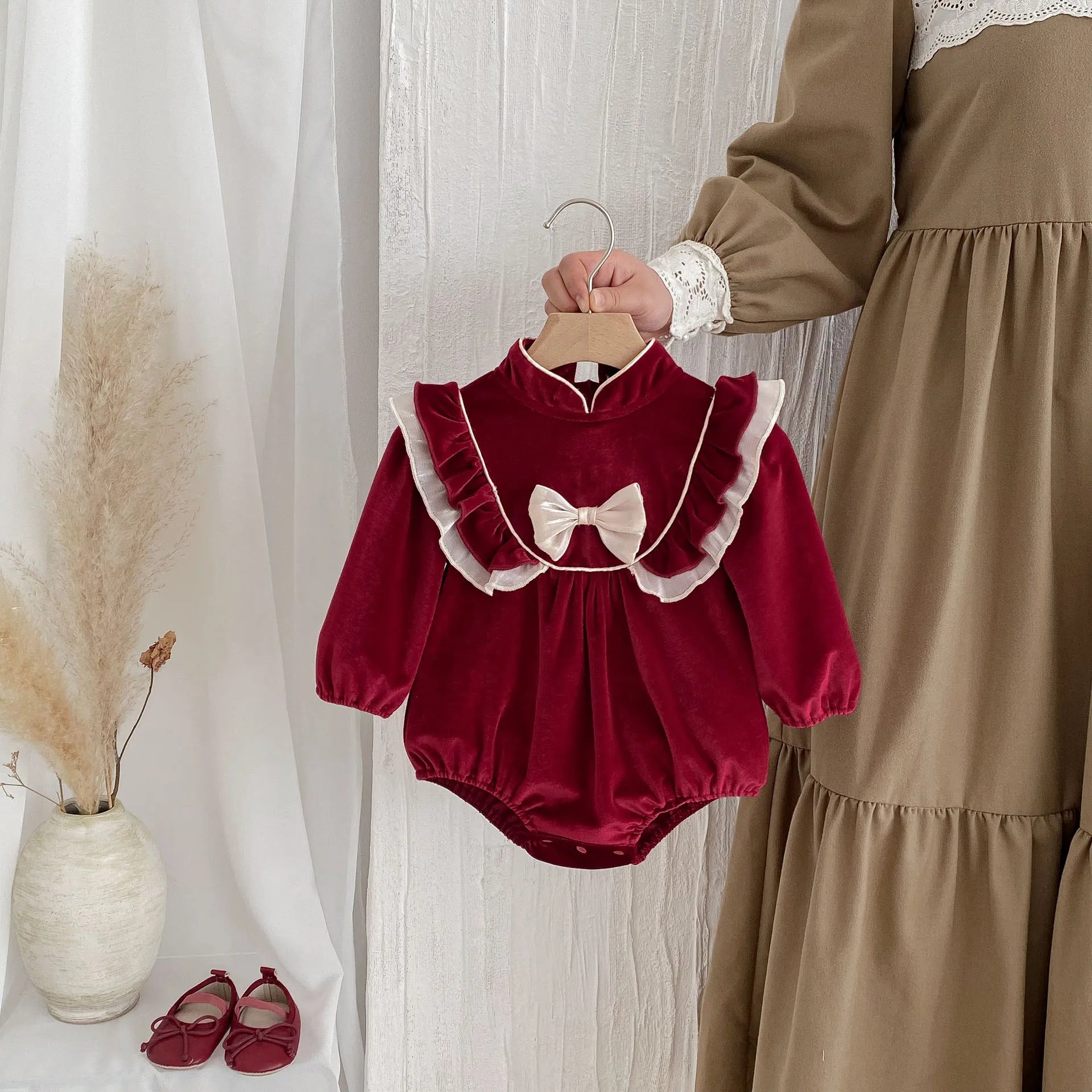 Christmas Newborn Kids Baby Girls Embroidered Rabbit Sweet New Year Gift Princess Rompers Infant New Baby Girls Rompers Clothes