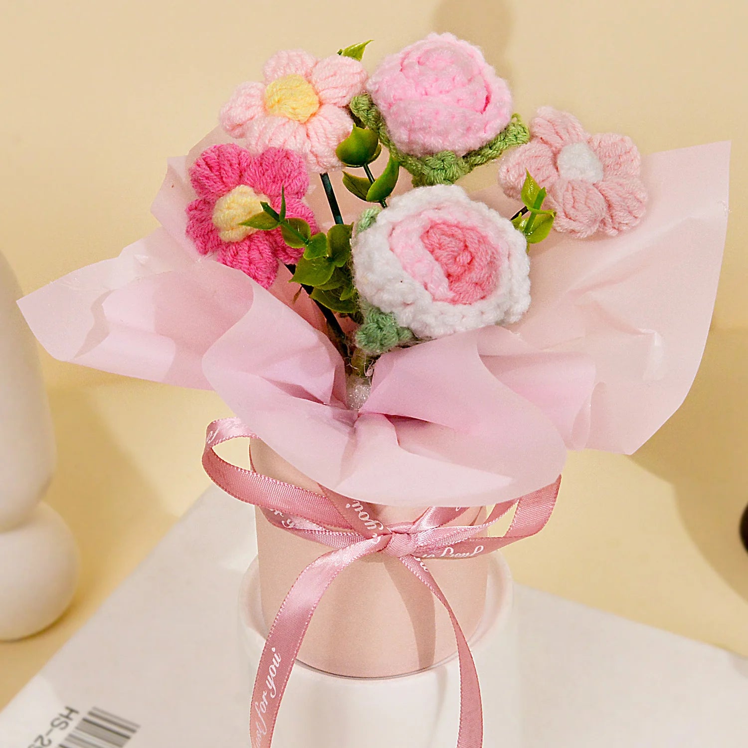 Handmade Crochet Rose & Daisy Bouquet – Everlasting Knitted Flower Gift