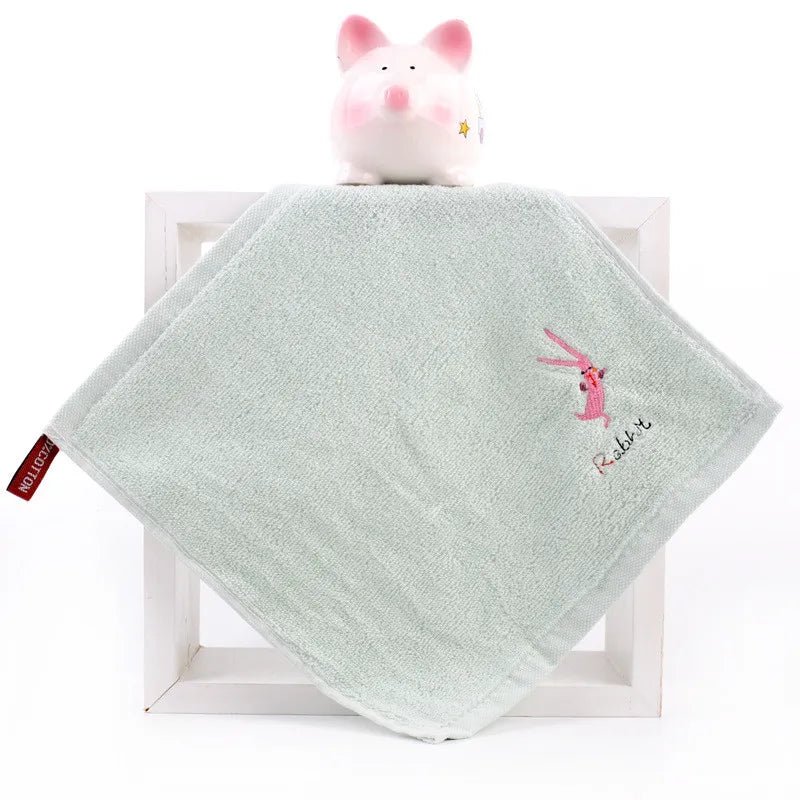 1Pcs 25x25cm 100% Cotton Cartoon Animal Embroidered Small Square Towel Baby Hand Wash Face