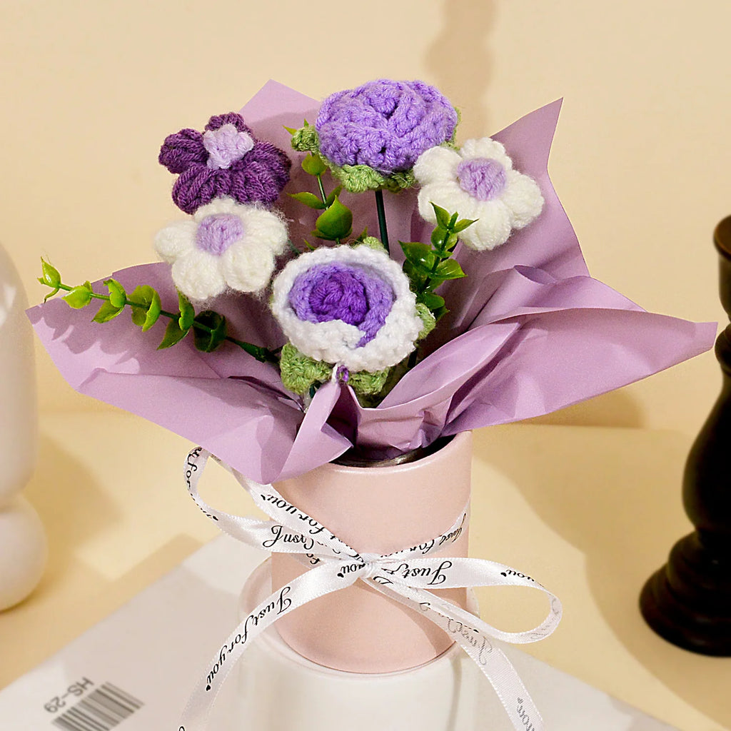 Handmade Crochet Rose & Daisy Bouquet – Everlasting Knitted Flower Gift