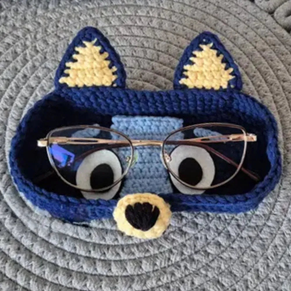 Handmade Crochet Bear Eyeglass Holder Tray – Cute Desktop Organiser & Mother's Day Gift