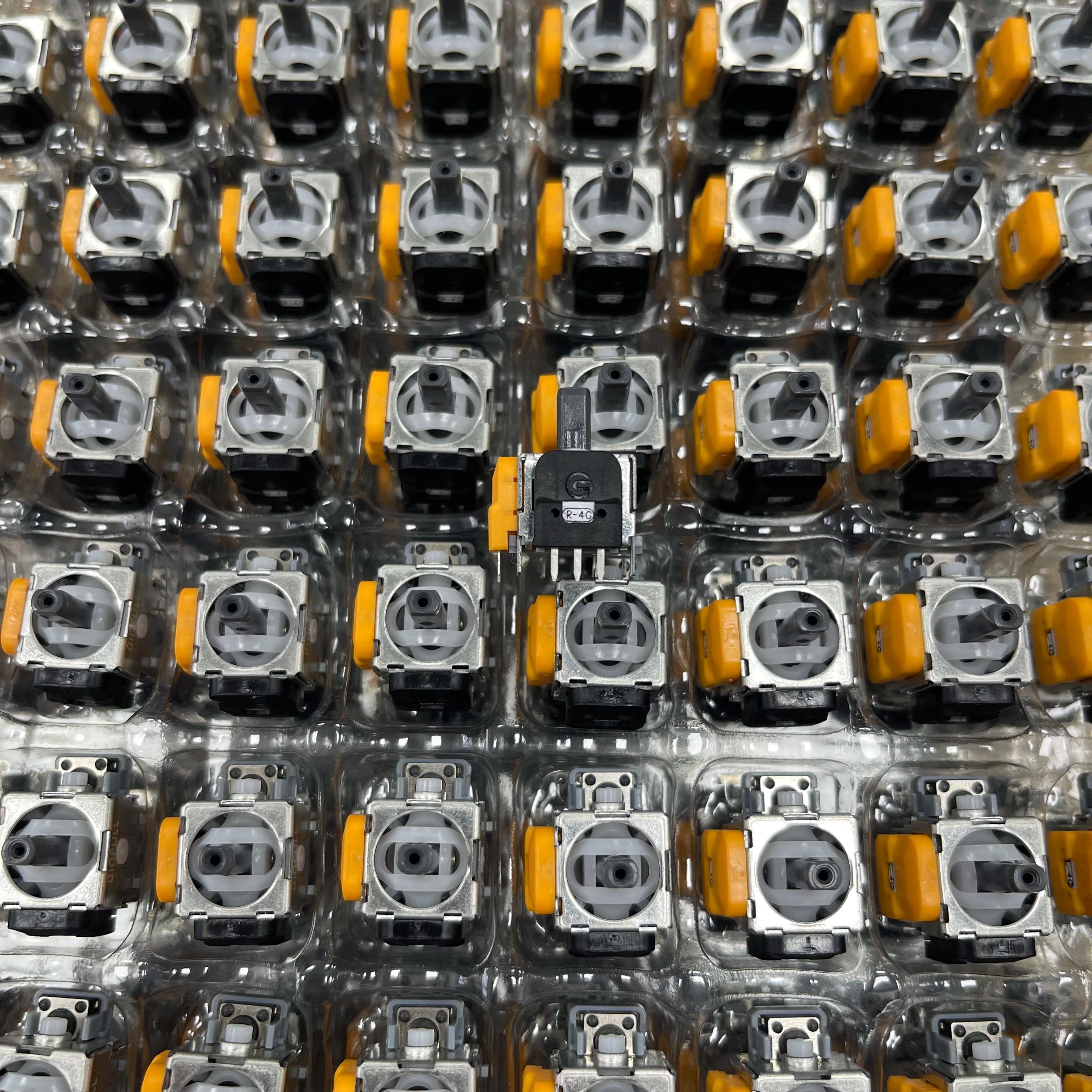 50/100pcs Enhanced Edition Hall Effect Joystick For PS5 Gamepad 3D Analog Stick Sensor Module For PS4 For Xbox Series Controller